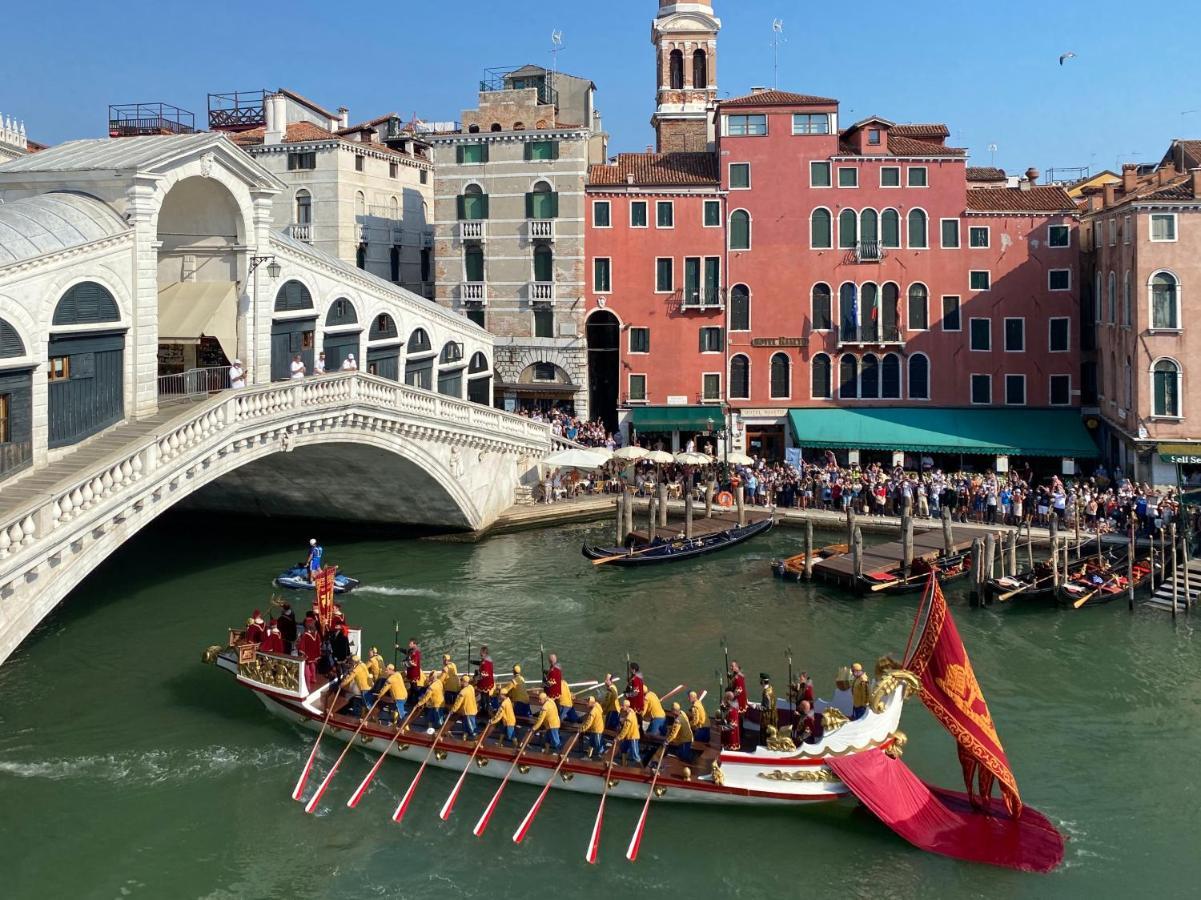 Rialto Apartment With Canal Grande View Venice Luaran gambar