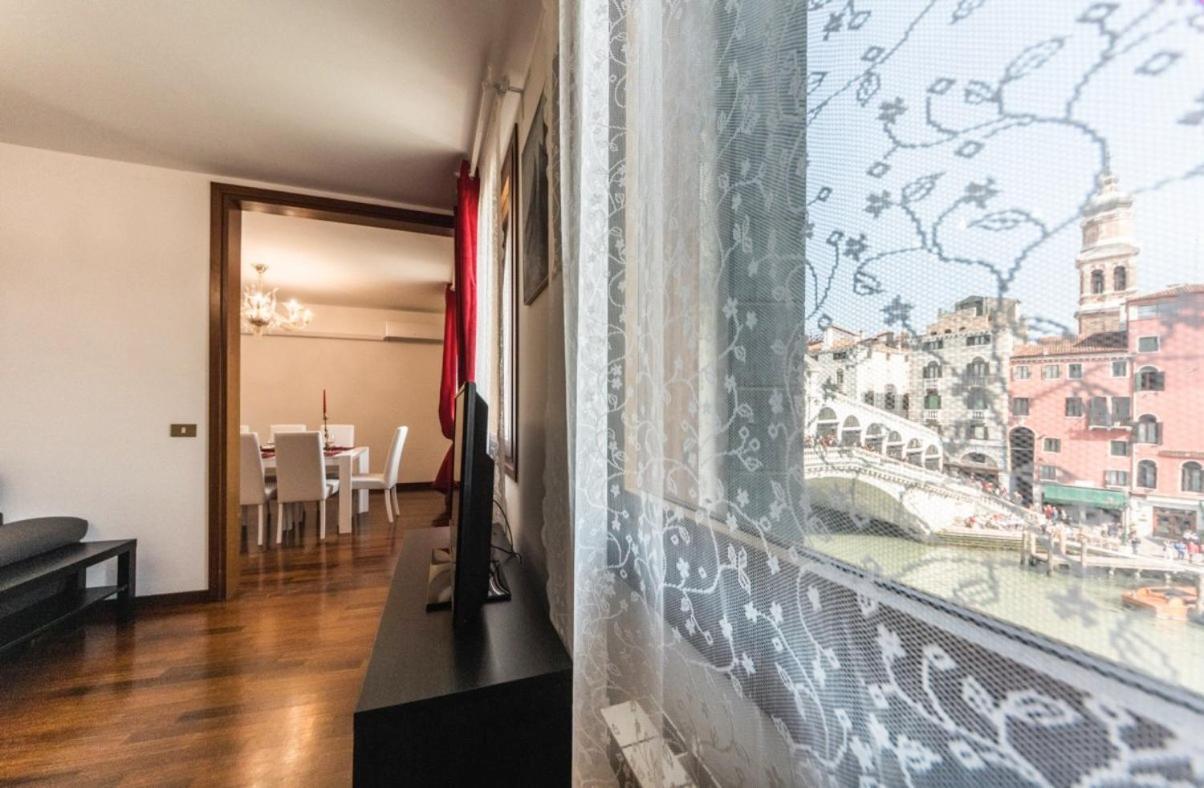 Rialto Apartment With Canal Grande View Venice Luaran gambar